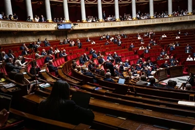 Trump znaky výkonného príkazu ukončuje obnoviteľné dotácie, posunie energetic...