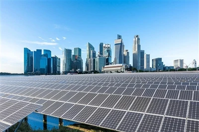 Cieľ Singapurskej solárnej inštalácie do roku 2030 sa zvýšil z 2 GW na 3 GW, ...